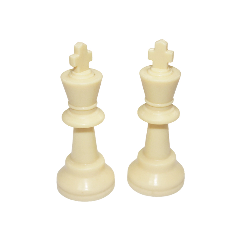 Pezzi degli scacchi Staunton classici in legno bianco