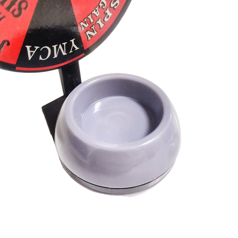 Gioco della roulette sul tavolo del vino