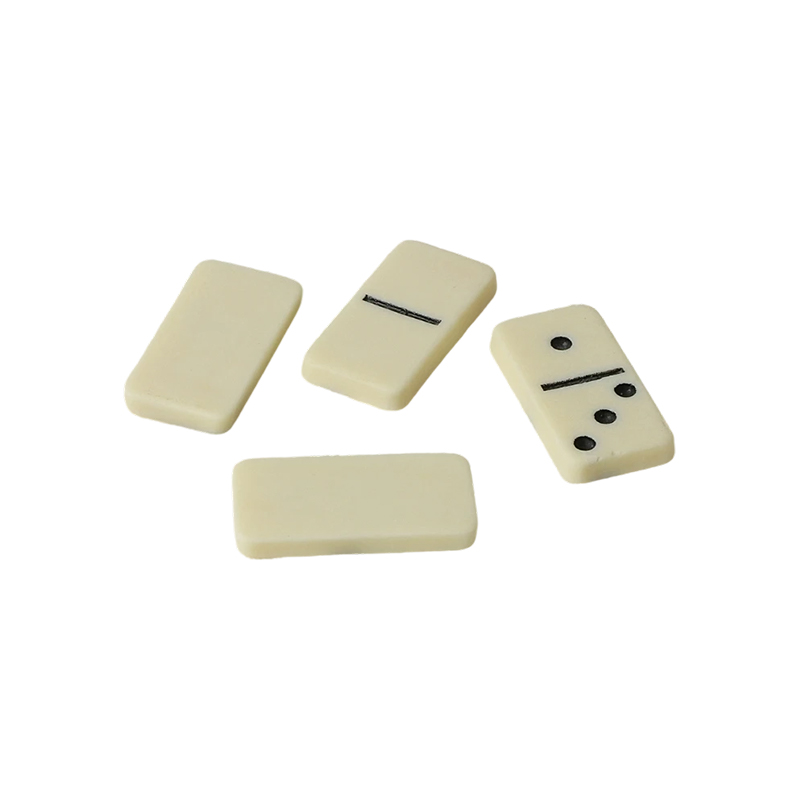 Tradizionale set da domino doppio-sei con finitura avorio