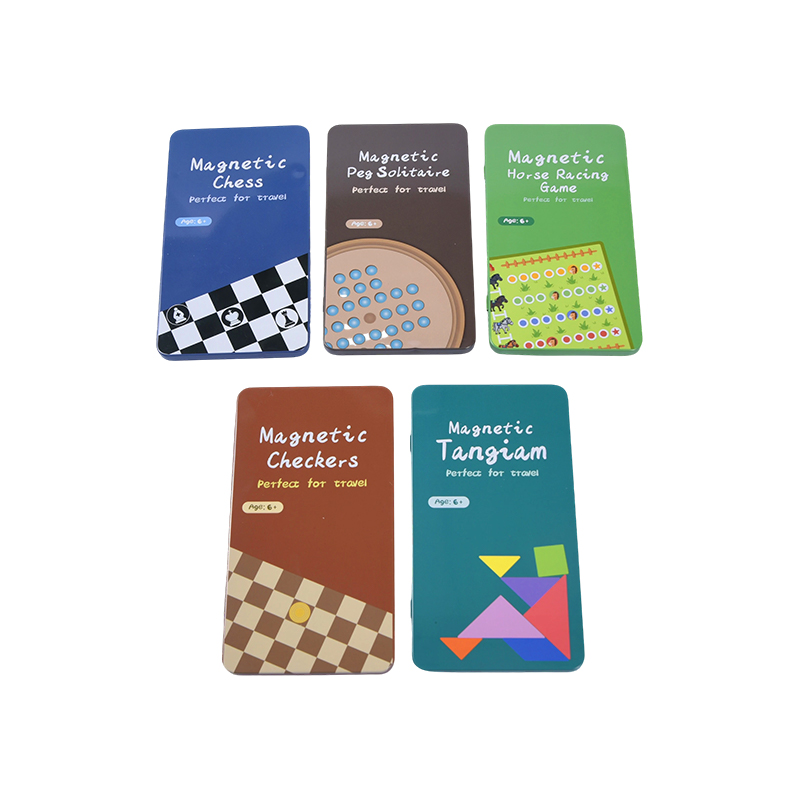 Set da viaggio magnetico multigioco con collezione di giochi di latta portatili 5 in 1