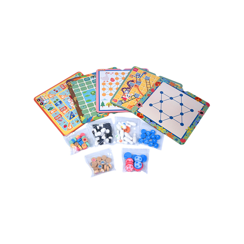 Set di giochi da tavolo in legno multigioco della collezione Classic Family Entertainment