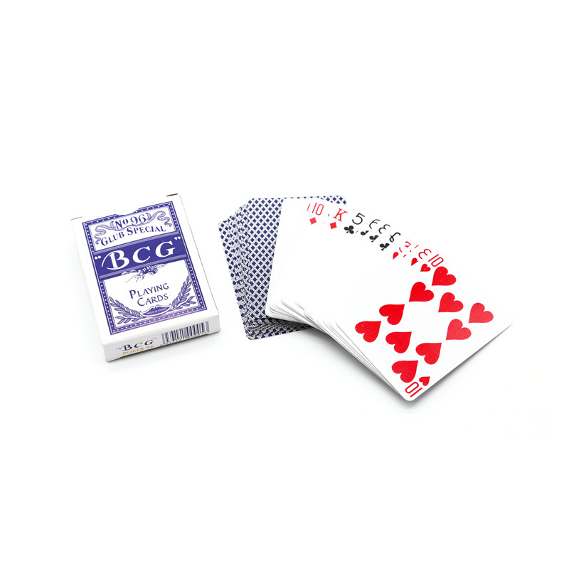 Set multigioco classico: combinazione di scacchi, domino, poker e dama