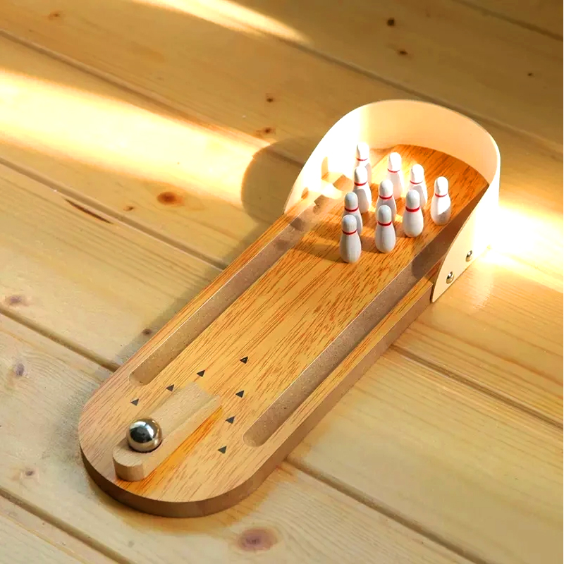 Set compatto in legno con sfera in acciaio e birilli Mini gioco da bowling da tavolo