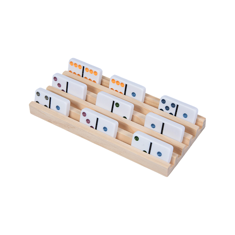 Motivi a punti colorati con set di scaffali per domino in legno con display organizzato