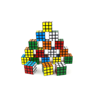 Come risolvere un cubo magnetico di velocità 3x3x3 per principianti?